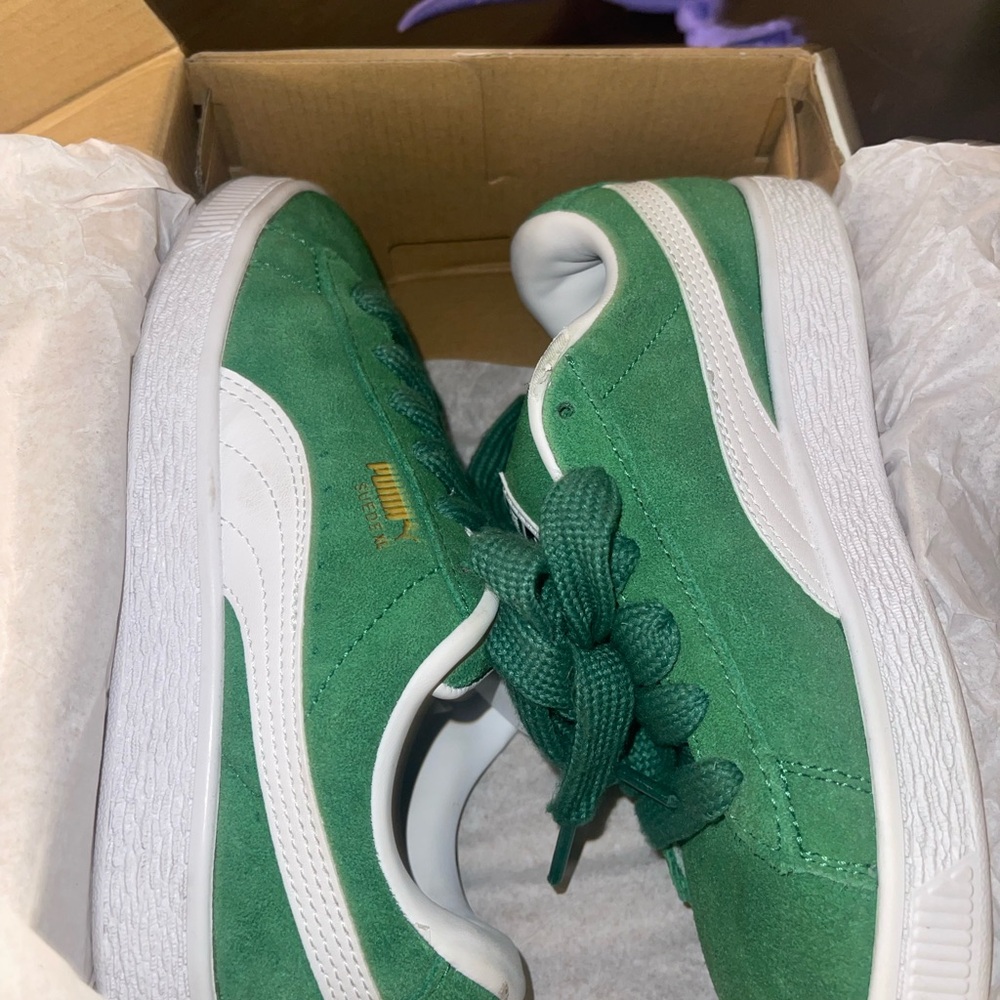 Like New!! Worn Once!! PUMA Kids Emerald Green Sneakers
